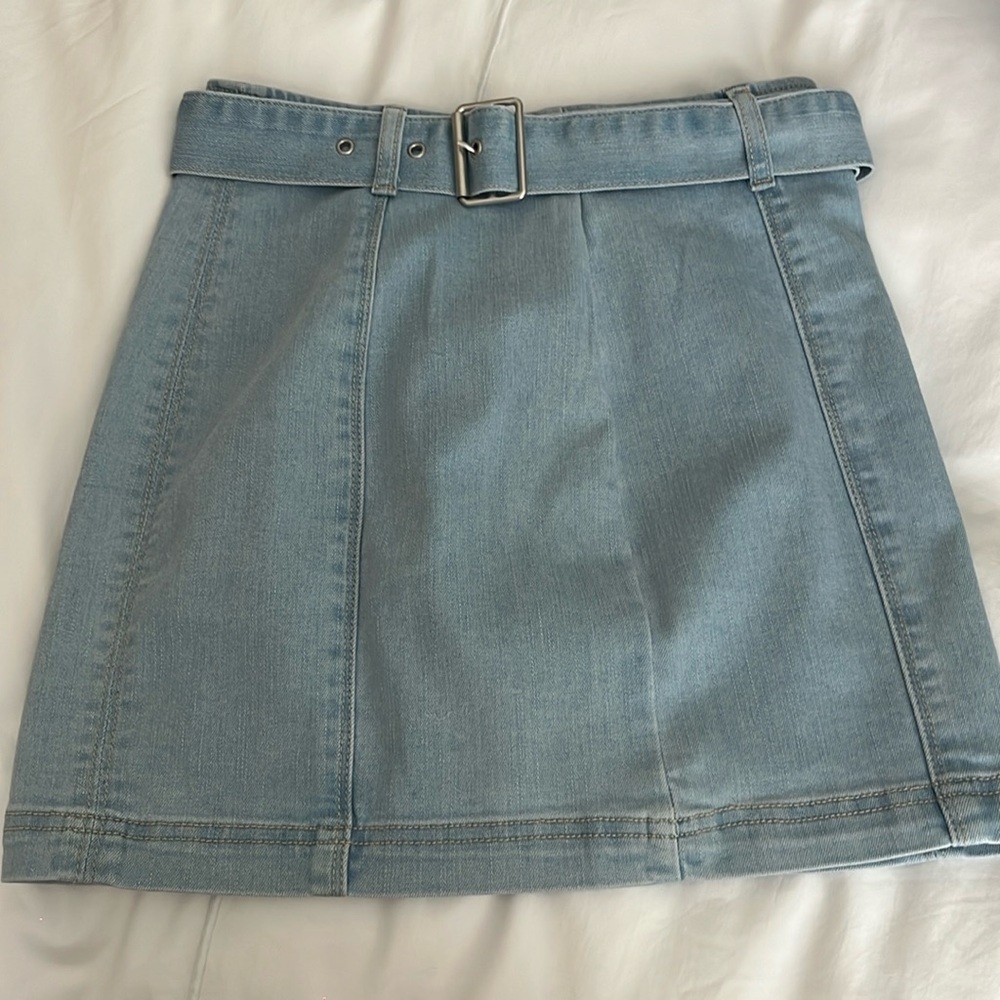 Pacsun light wash denim mini skirt with belt size 24
